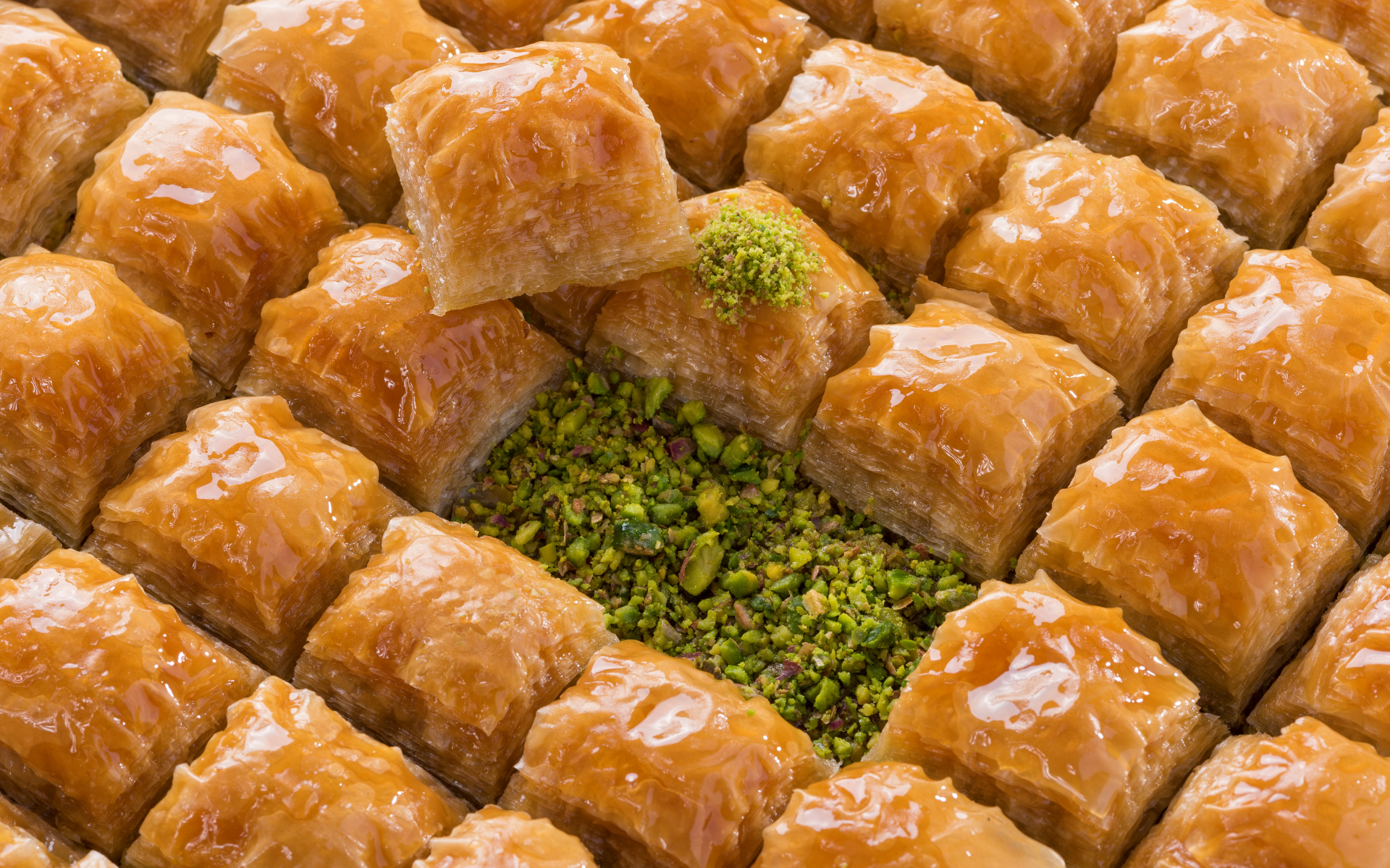 Şanlıurfa Toptan Fıstıklı ve Cevizli Baklava