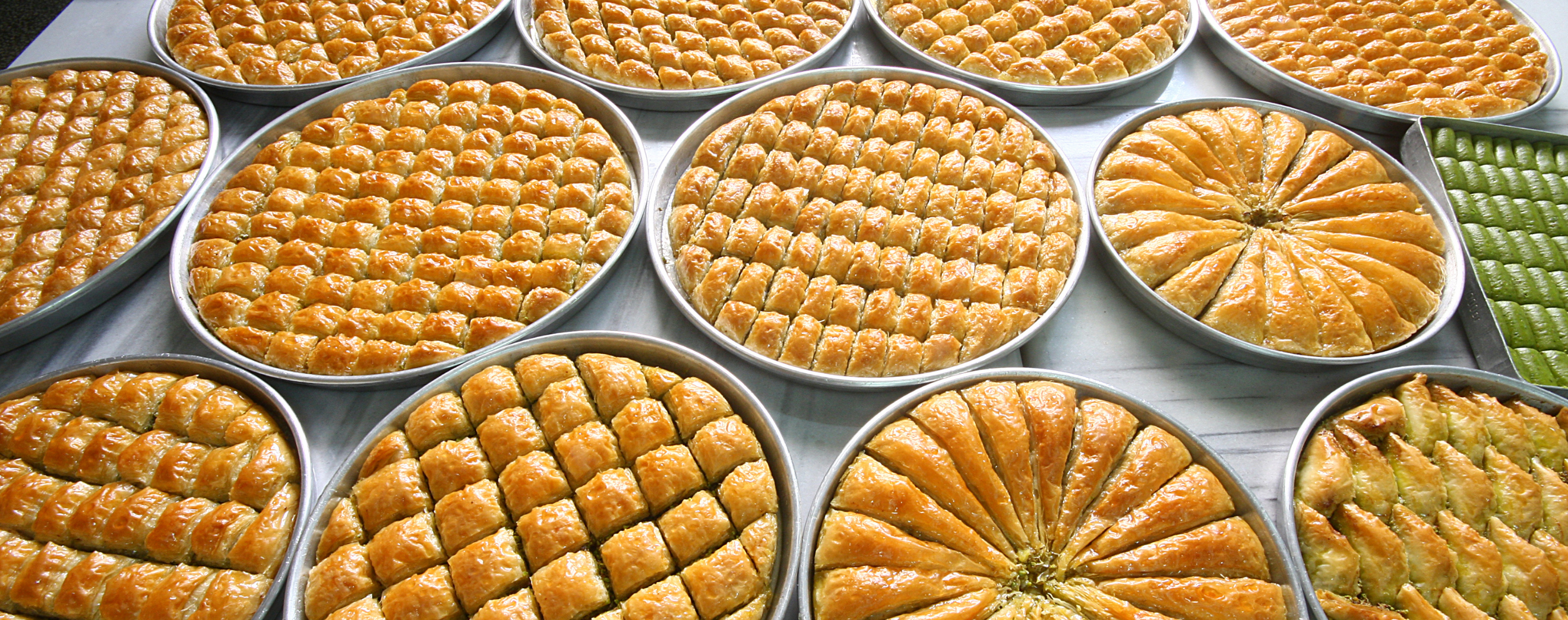 Kat Kat Sevgiyle Açılan Tatlar!